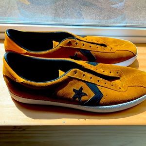 Chuck tailor retro logo low tops